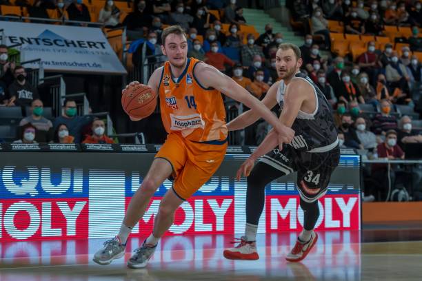 也有吉鲁 也有吉鲁